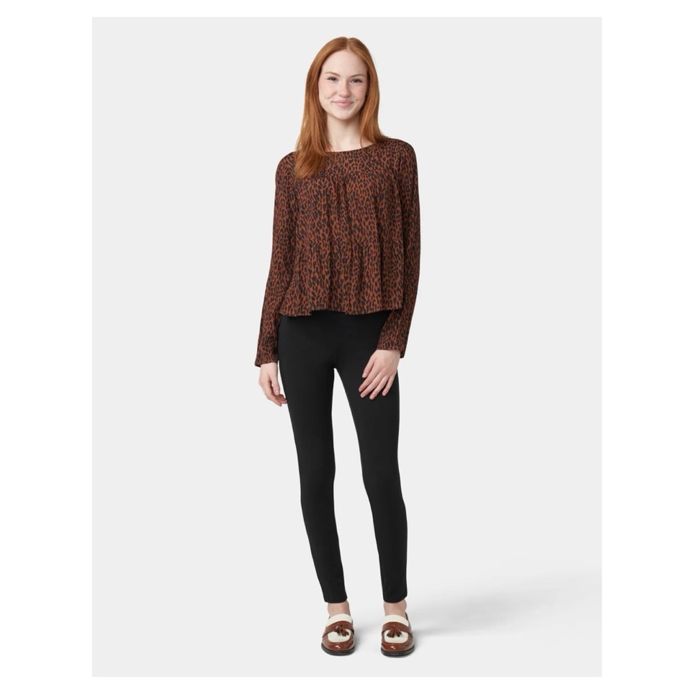 HUE wide waist band blackout cotton leggings.